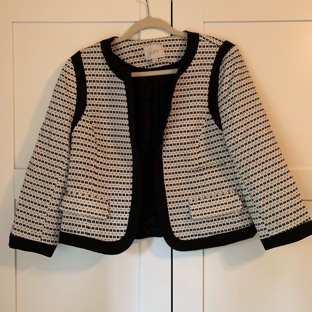 LIKE NEW Ann Taylor LOFT Jacket Size 10